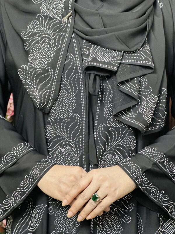 Extra koti, Borkha and Hijab Stylish Les Stone Dubai Chery Borkha 2602